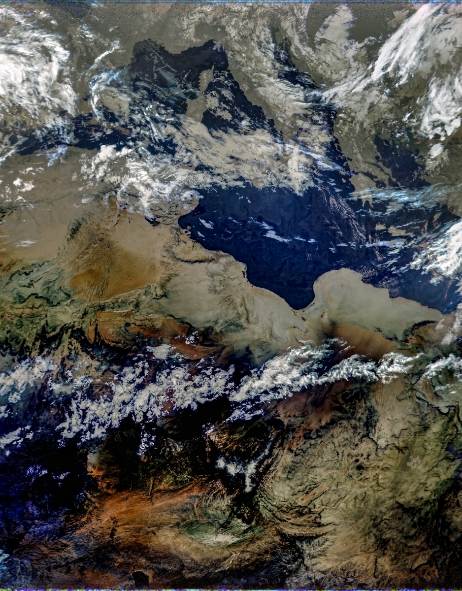 3.25 NOAA18 avhrr 3 AVHRR 3b45 IR False Color